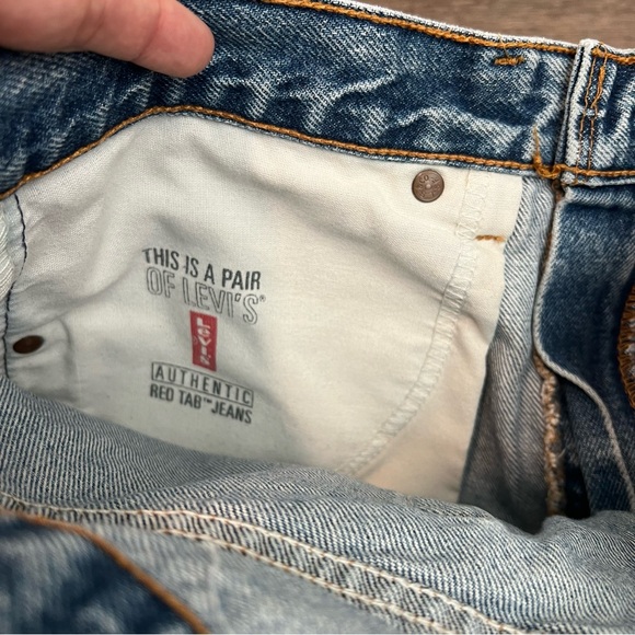 Vintage Levi's 505 Regular Fit Light Wash Jeans Waist 33 Length 32 - Picture 12 of 12